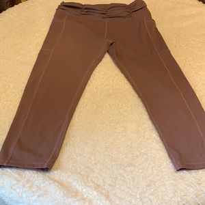 CVG Discontinued Dusty Rose Capri Leggings